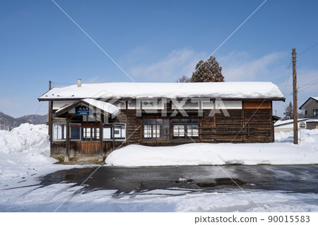 Nishi-Otsuka Station in winter Nishi-Otsuka Station in winter 90015583