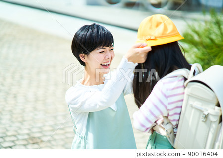 小學家長和孩子們 90016404