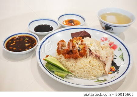 泰國菜“Khao Man Gai”和“Khao Man Gai Gaitoto”的混合 90016605