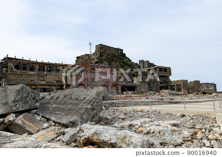 Gunkanjima (Hashima, Nagasaki Prefecture) Gunkanjima (Hashima, Nagasaki Prefecture) 90016940