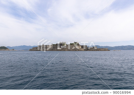 軍艦島(長崎縣羽島)的海岸風光 軍艦島(長崎縣羽島)的海岸風光 90016994