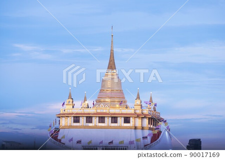 Temple "Wat Saket (Golden Hill)" in Bangkok 90017169