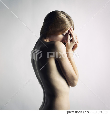 Fashion photo of a beautiful nude woman Fashion photo of a beautiful nude woman 90019103