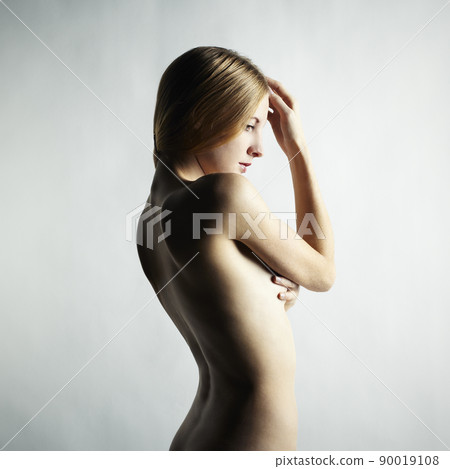 Fashion photo of a beautiful nude woman Fashion photo of a beautiful nude woman 90019108