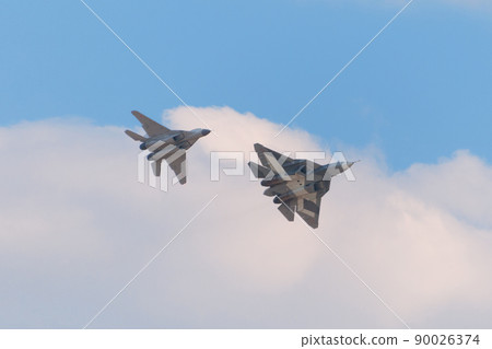Sukhoi Su-57 & MiG-35 formation Sukhoi Su-57 & MiG-35 formation 90026374