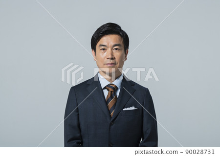 60 多歲的商人 60 多歲的商人 90028731