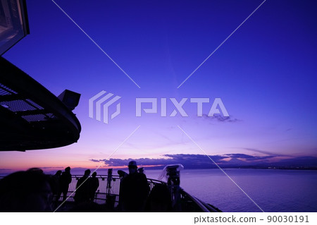 神奈川縣江之島海燭藤澤市的夜景 神奈川縣江之島海燭藤澤市的夜景 90030191