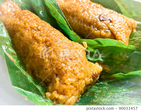 Chinese food, large meat dumplings (meat chimaki) Chinese food, large meat dumplings (meat chimaki) 90031457