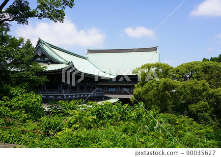 從橫濱市鶴見區曹洞宗主寺總地三掌閣看到的山門和三掌閣- 從橫濱市鶴見區曹洞宗主寺總地三掌閣看到的山門和三掌閣- 90035627