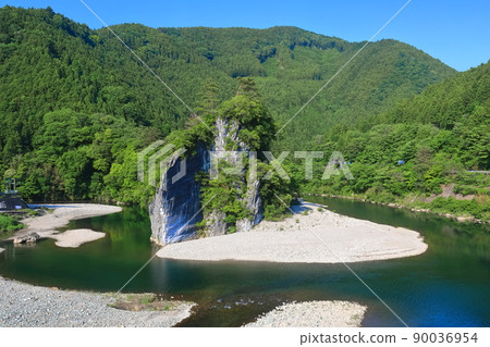 [愛媛縣] 晴好時的御禦岳（仁淀川） 90036954