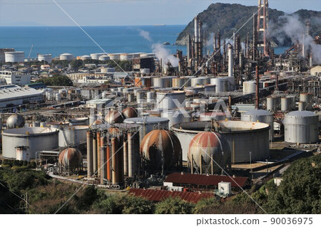 ENEOS Wakayama Refinery (formerly TonenGeneral Sekiyu) to be closed in October 2023 ENEOS Wakayama Refinery (formerly TonenGeneral Sekiyu) to be closed in October 2023 90036975