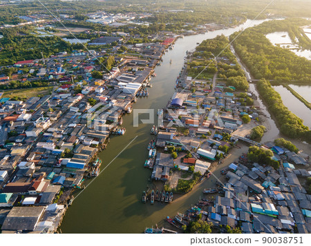 Aerial view of Fisherman village at Pak Nam Sichon, Chumphon 90038751