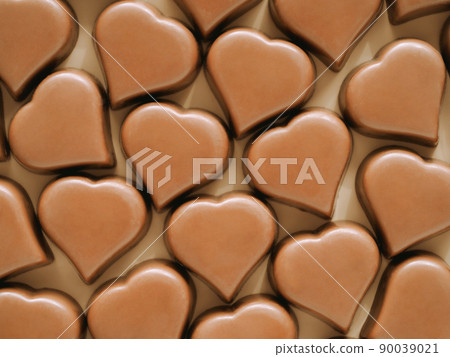 Chocolate hearts confections pattern, flatlay 90039021