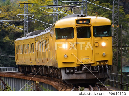 115系1000系中國區顏色白美線備前川邊-北國 90050120