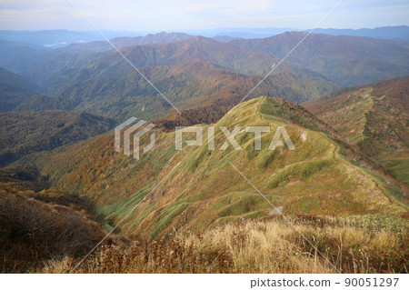 通往白山別山的山路風景 通往白山別山的山路風景 90051297