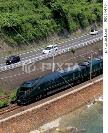 Folding screen 90054479