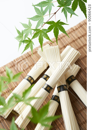 抱歉，保持雙手 90066428