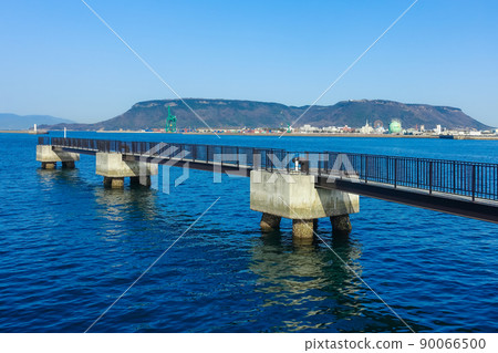 Overlooking Yashima from the Sunport Takamatsu area of Takamatsu Port Overlooking Yashima from the Sunport Takamatsu area of Takamatsu Port 90066500