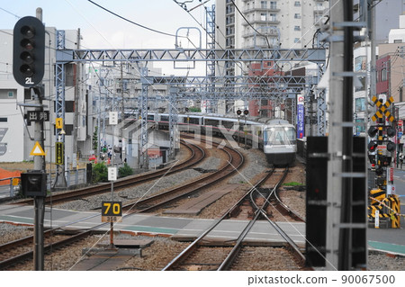 5月川崎296小田急線浪漫特快曲線登戶站-向丘遊園站 5月川崎296小田急線浪漫特快曲線登戶站-向丘遊園站 90067500