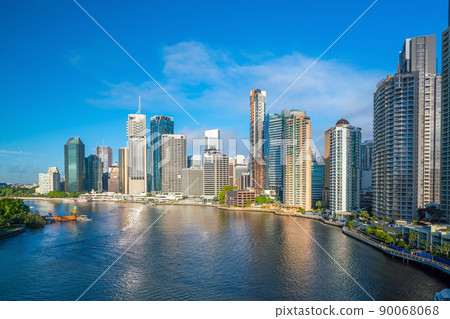 Brisbane city skyline and Brisbane river Brisbane city skyline and Brisbane river 90068068