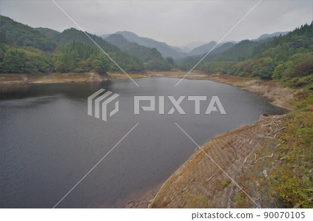 霧泉水壩的霧泉湖 90070105