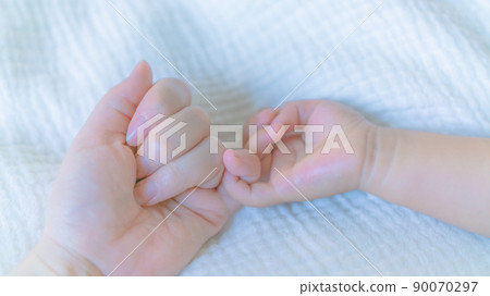 Pinky swear for babies and women 90070297
