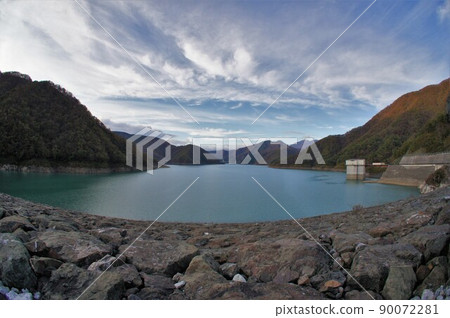 德山湖和德山大壩的藍天 德山湖和德山大壩的藍天 90072281