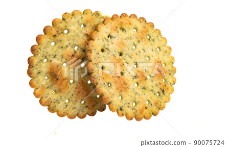 salted cracker isolated 90075724