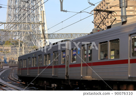 東武伊勢崎線押上附近 90076310