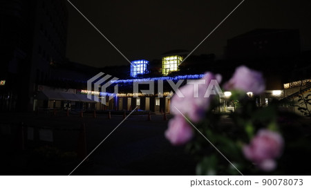松原市政廳玫瑰走廊以烏克蘭國旗的顏色點亮,為被俄羅斯入侵的烏克蘭祈禱和平 松原市政廳玫瑰走廊以烏克蘭國旗的顏色點亮,為被俄羅斯入侵的烏克蘭祈禱和平 90078073