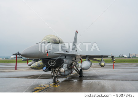 US Air Force F-16DM Yokota Air Base US Air Force F-16DM Yokota Air Base 90078453