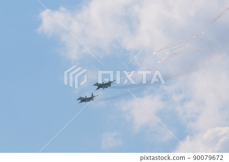 Russian Air Force MiG-29 flare injection Russian Air Force MiG-29 flare injection 90079672