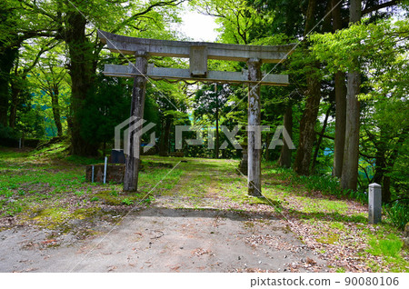 Ira Shrine Katsuyama Ichitani Ira Shrine Katsuyama Ichitani 90080106