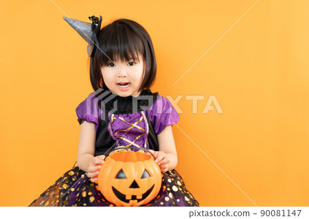Halloween, children, costumes, childcare, parenting Halloween, children, costumes, childcare, parenting 90081147