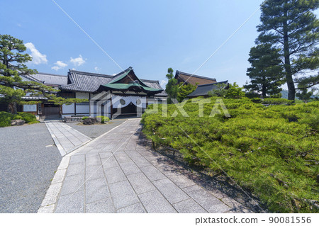舊佐賀皇居大覺寺(新綠季節) 舊佐賀皇居大覺寺(新綠季節) 90081556