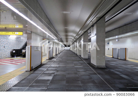Toyosu Station Subway premises Toyosu Station Subway premises 90083066