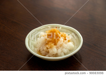 蘿蔔泥撒上橙子醬油 90083098