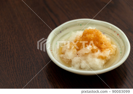 Grated radish sprinkled with ponzu soy sauce 90083099