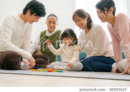 Surround grandchildren 90083925