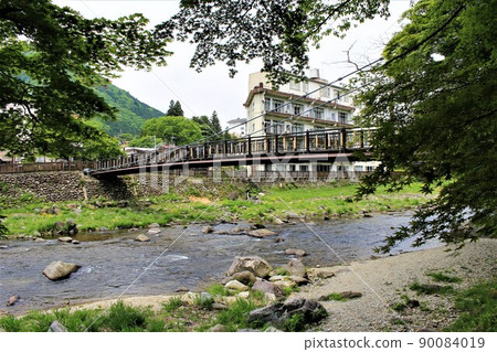 Kurenainotsuri Bridge in Nasushiobara City, Tochigi Prefecture 90084019