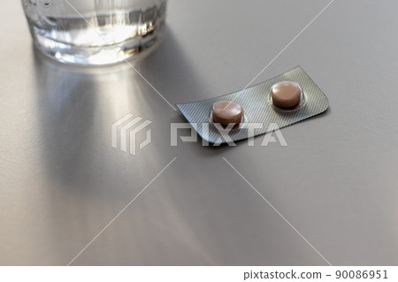 Medicine placed on the table 90086951