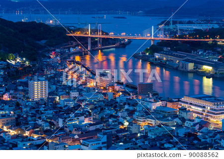 《Hiroshima Prefecture》 Taken from Senkoji Park Observatory) Scenery of Onomichi and a new observatory 90088562