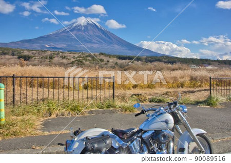 富士山秋季旅遊 90089516