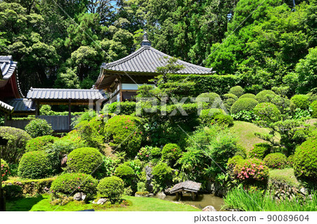 龍炭寺庭園和陵墓 90089604