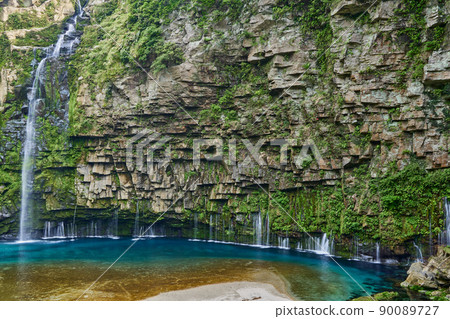 Ogawa Waterfall: A beautiful emerald green waterfall basin Ogawa Waterfall: A beautiful emerald green waterfall basin 90089727