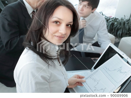 portrait of successful business woman on the background of the office 90089906