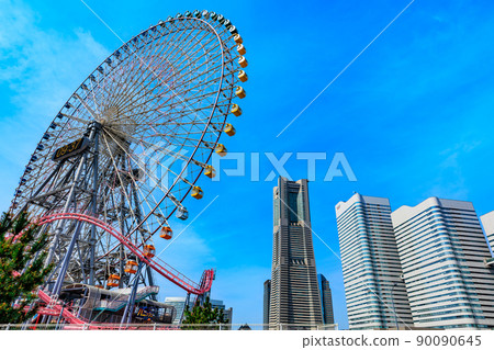 神奈川縣橫濱市的城市景觀橫濱宇宙世界和橫濱地標塔 90090645