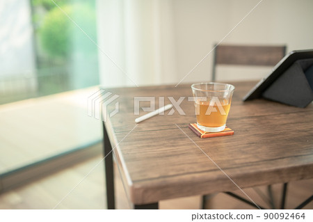 Take a break while working from home (tea) Take a break while working from home (tea) 90092464