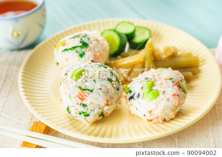 Chumoppa to eat for lunch Chumoppa to eat for lunch 90094002