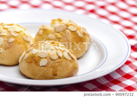 still lif of almond buns still lif of almond buns 90097232
